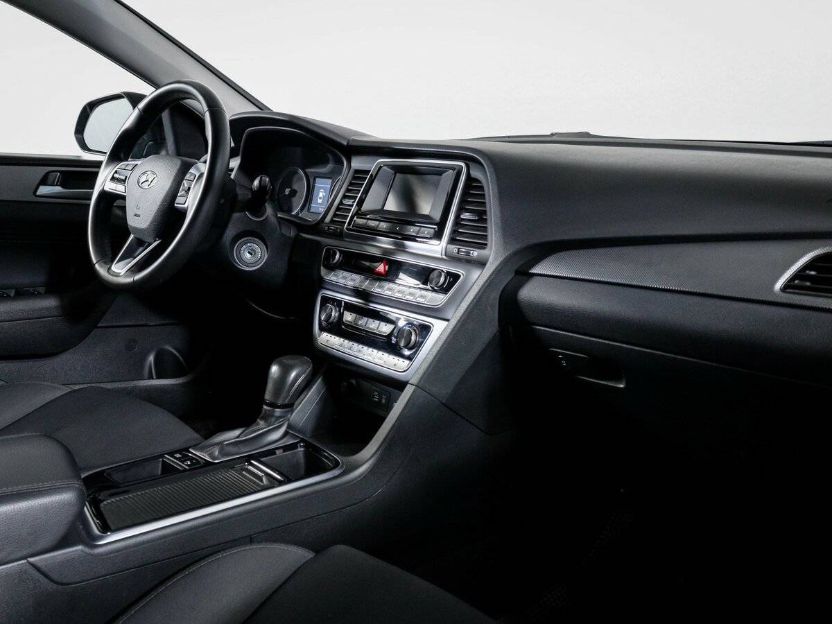 Купить Hyundai Sonata с пробегом. Фото: #8