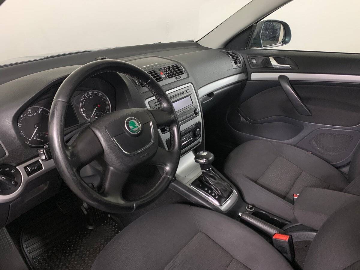 Купить Skoda Octavia с пробегом. Фото: #10