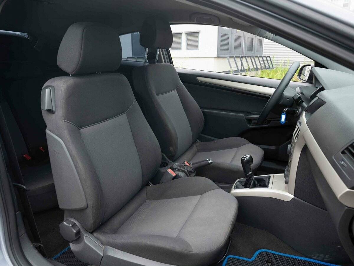 Купить Opel Astra с пробегом. Фото: #10