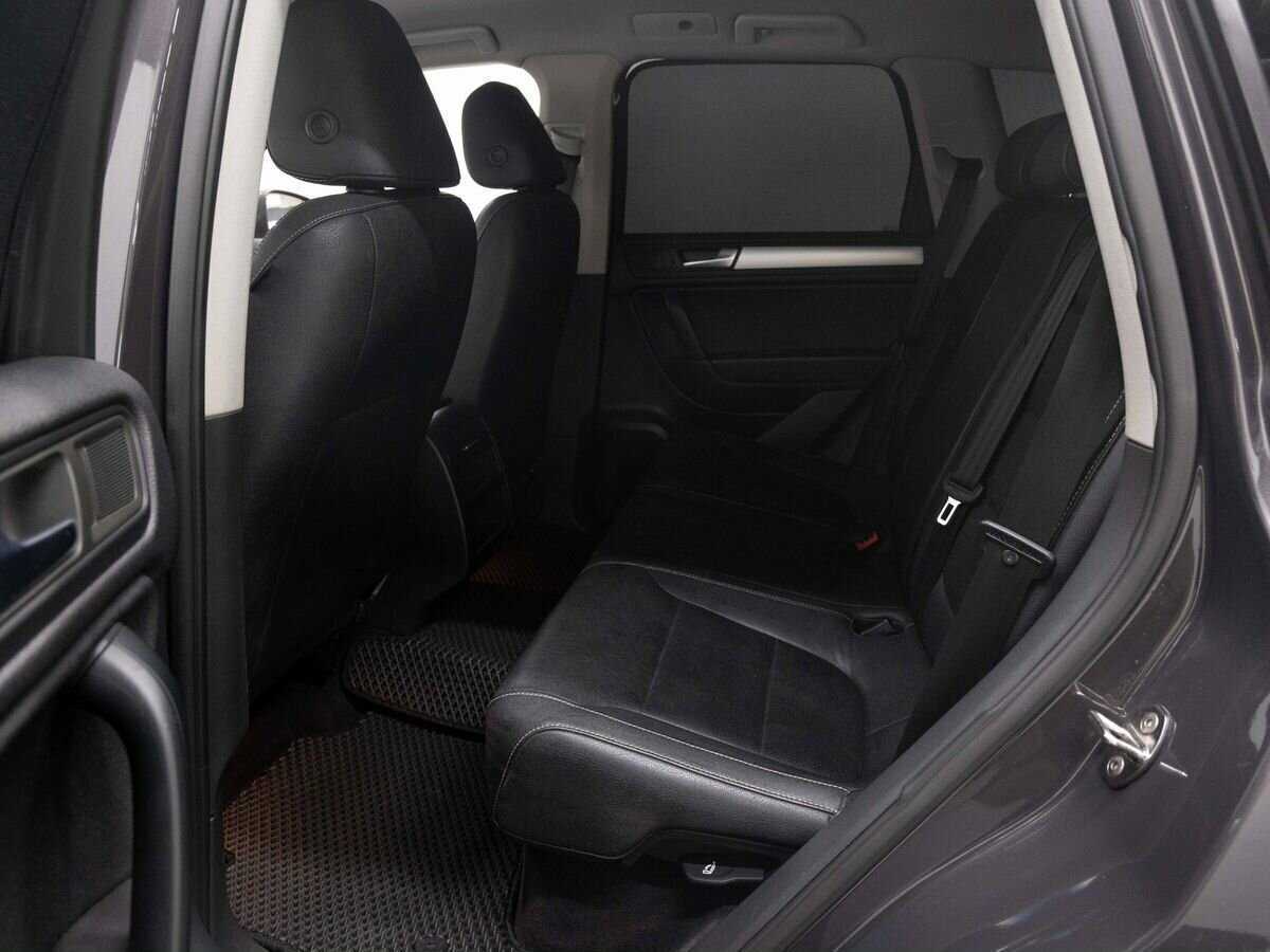 Купить Volkswagen Touareg с пробегом. Фото: #10