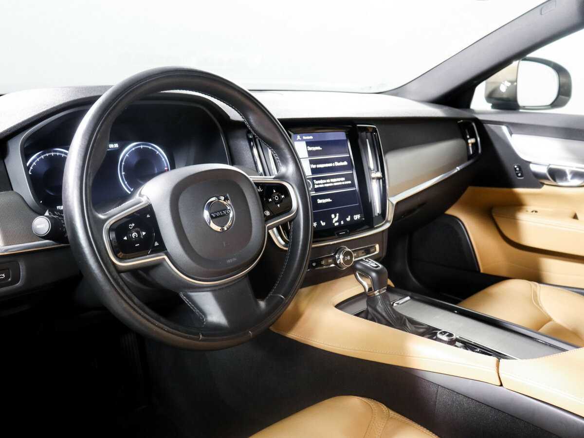Купить Volvo V90 Cross Country с пробегом. Фото: #10