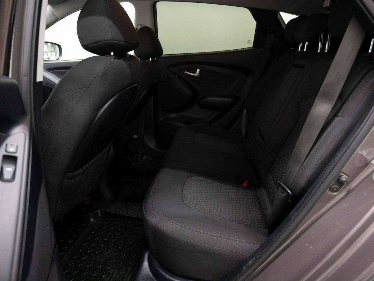 Купить Hyundai ix35 с пробегом. Фото: #7