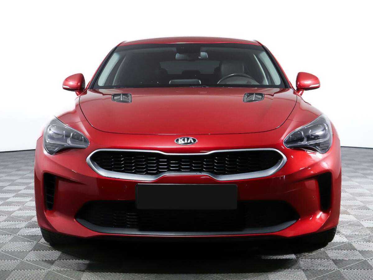 Купить Kia Stinger с пробегом. Фото: #1