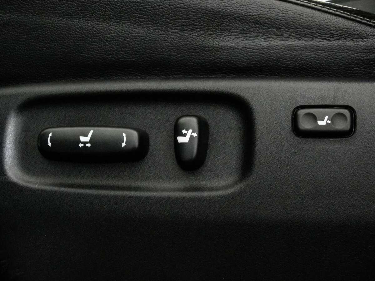 Купить Toyota Land Cruiser с пробегом. Фото: #27