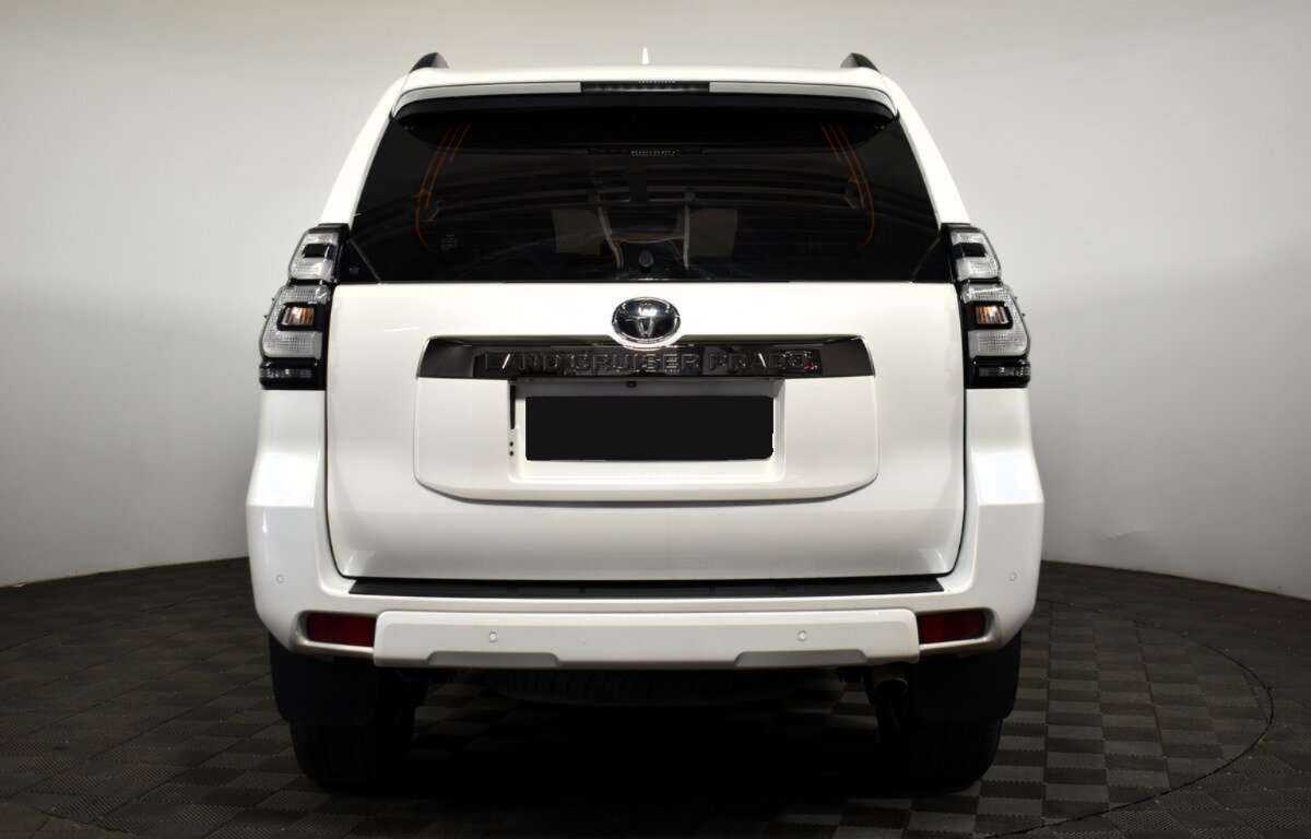 Купить Toyota Land Cruiser Prado с пробегом. Фото: #4