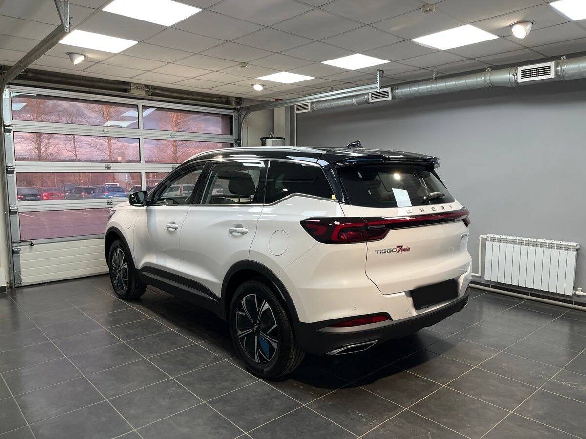 Купить Chery Tiggo 7 Pro Plug-in Hybrid с пробегом. Фото: #3