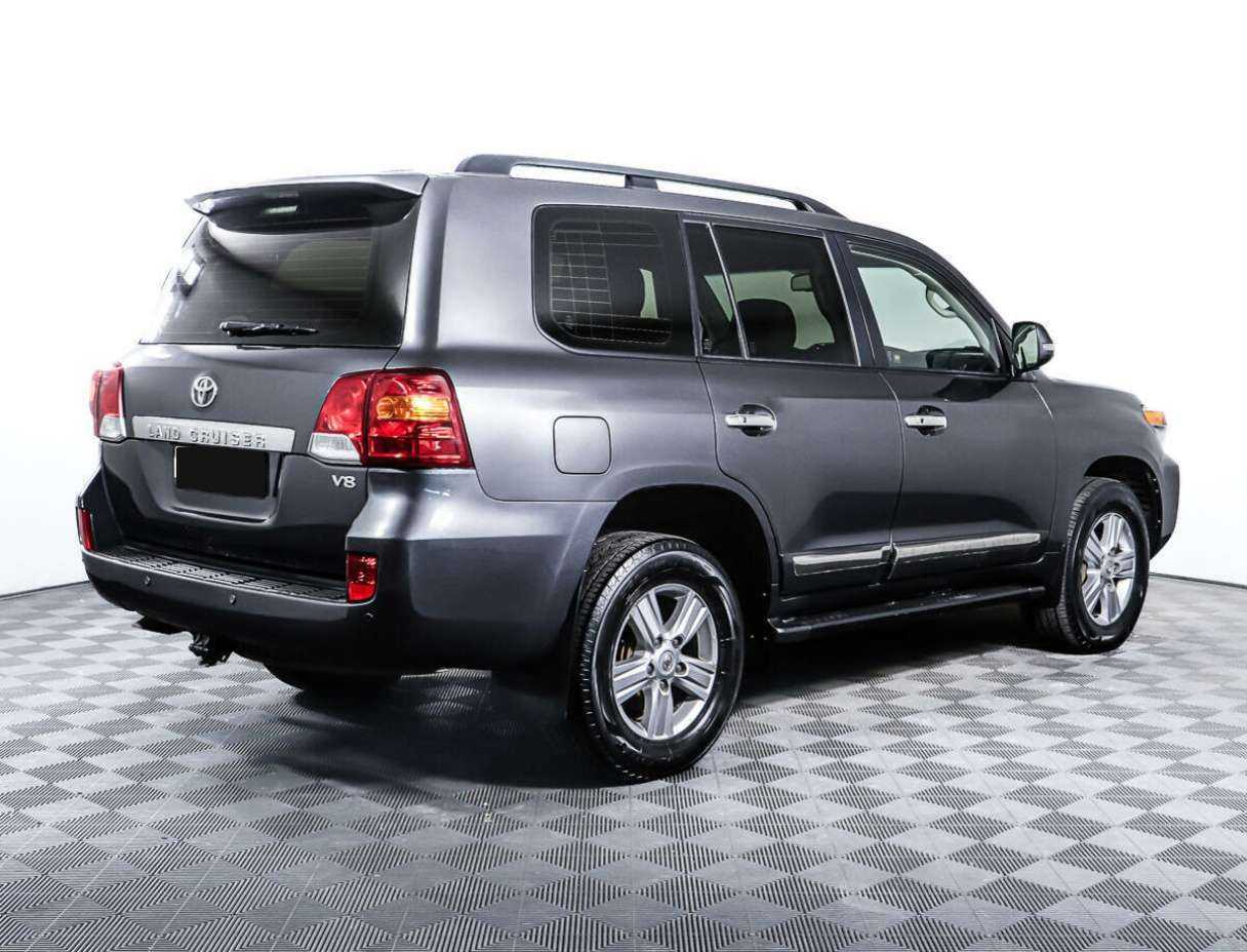Купить Toyota Land Cruiser с пробегом. Фото: #4