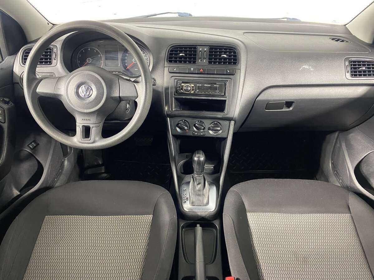 Купить Volkswagen Polo с пробегом. Фото: #10