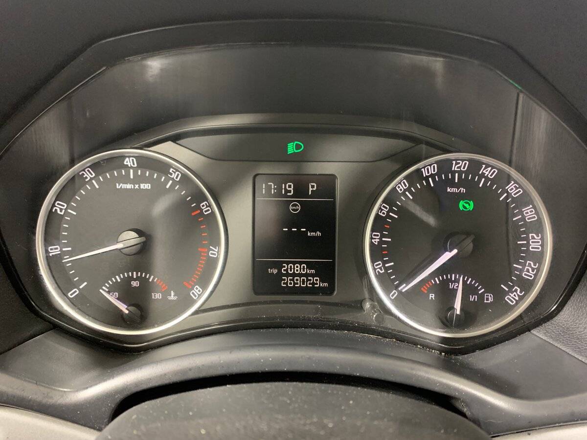 Купить Skoda Octavia с пробегом. Фото: #13