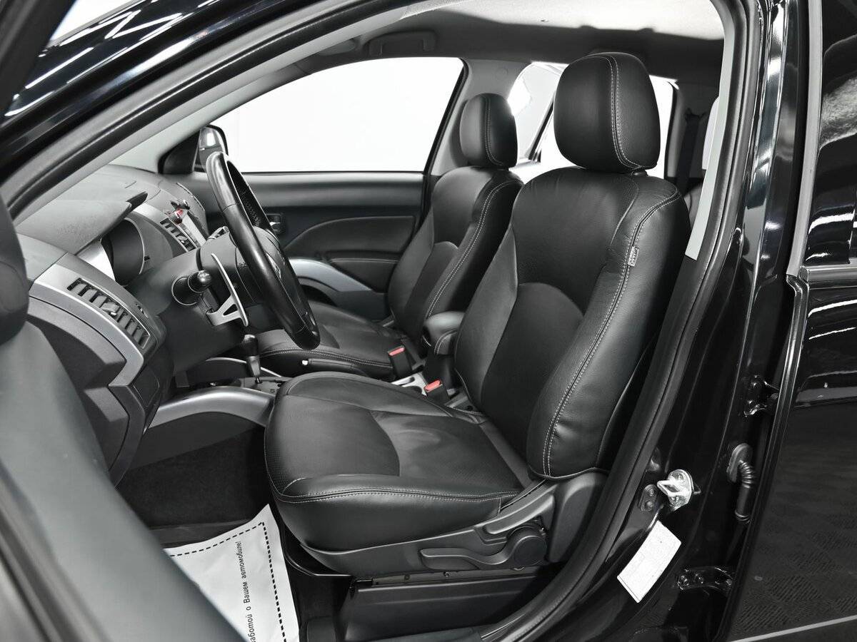 Купить Mitsubishi Outlander с пробегом. Фото: #5