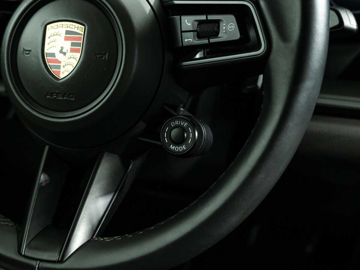 Купить Porsche 911 с пробегом. Фото: #26