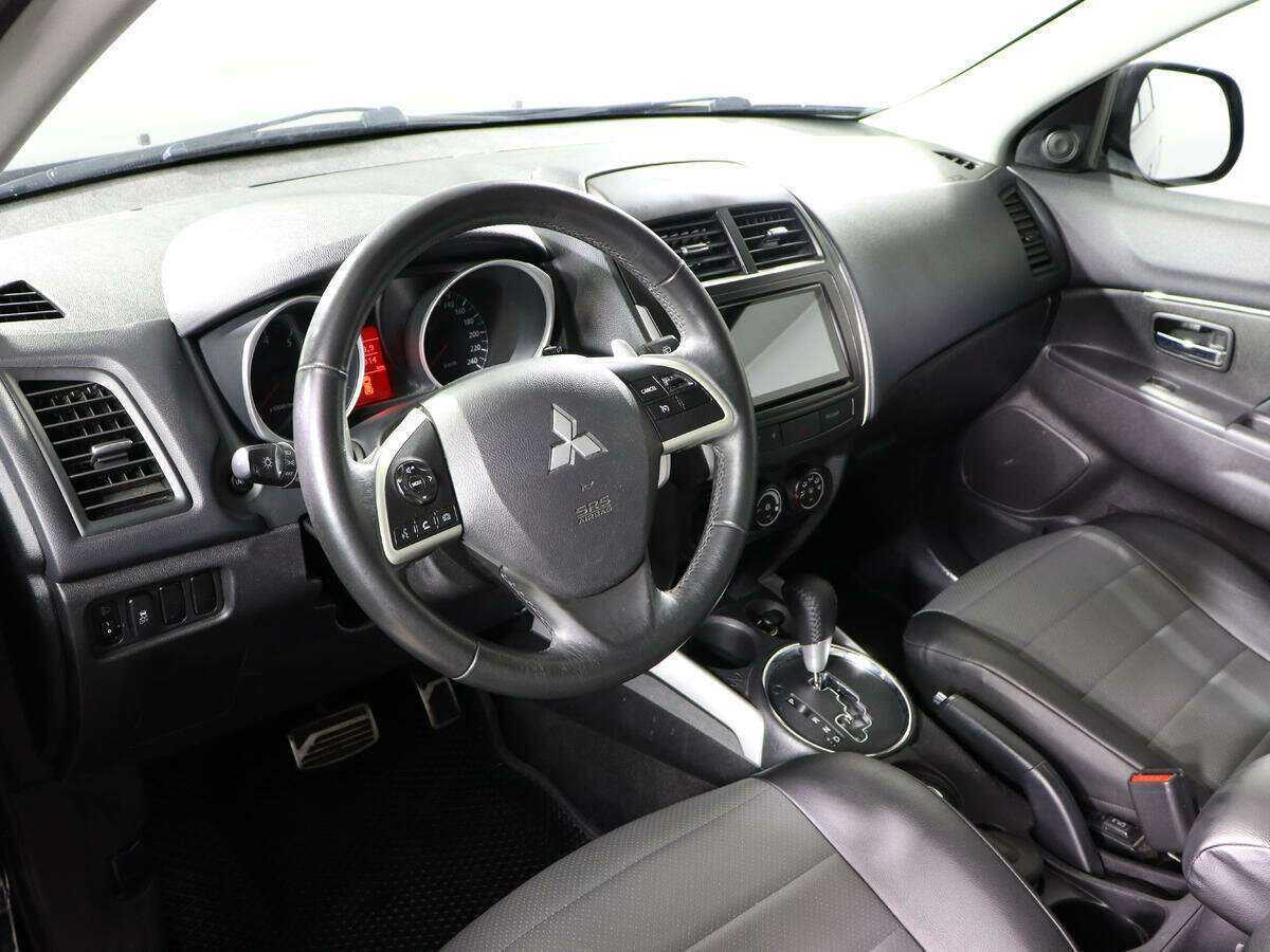 Купить Mitsubishi ASX с пробегом. Фото: #11