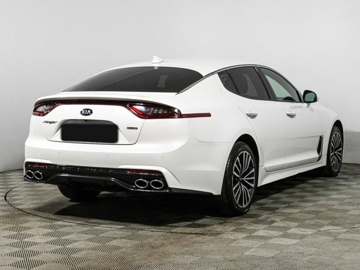 Купить Kia Stinger с пробегом. Фото: #4