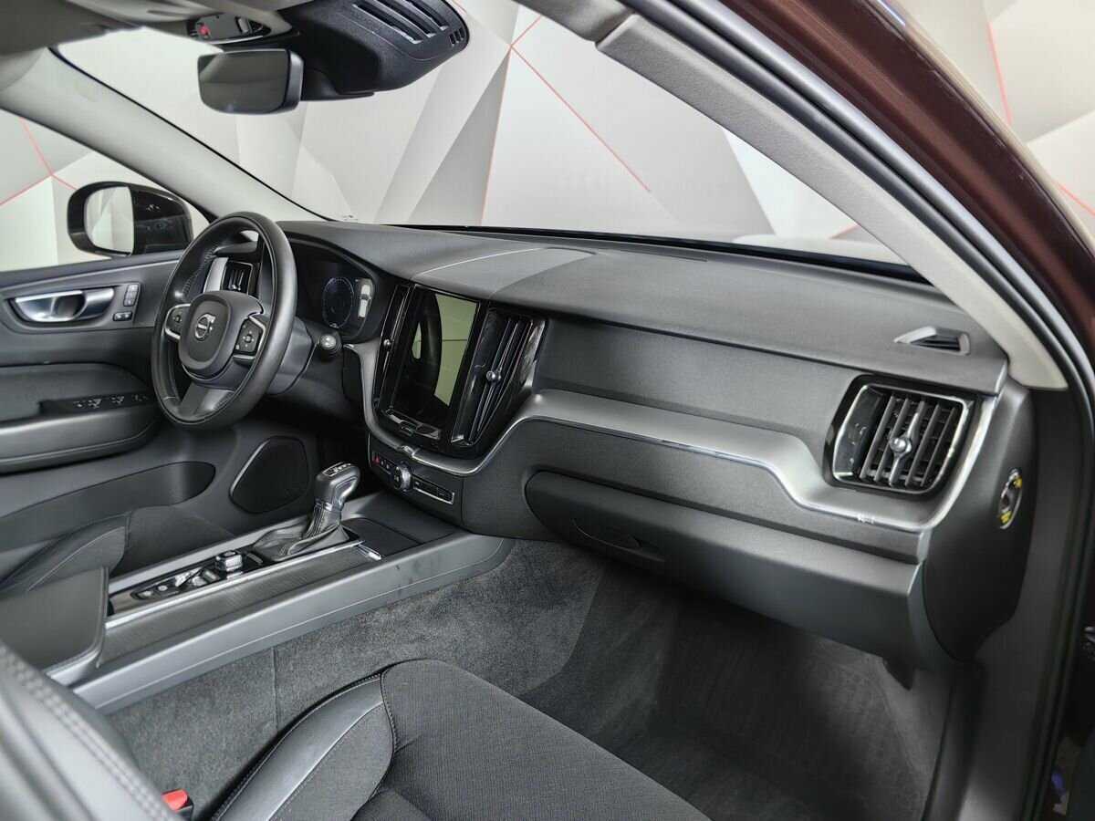 Купить Volvo XC60 с пробегом. Фото: #8