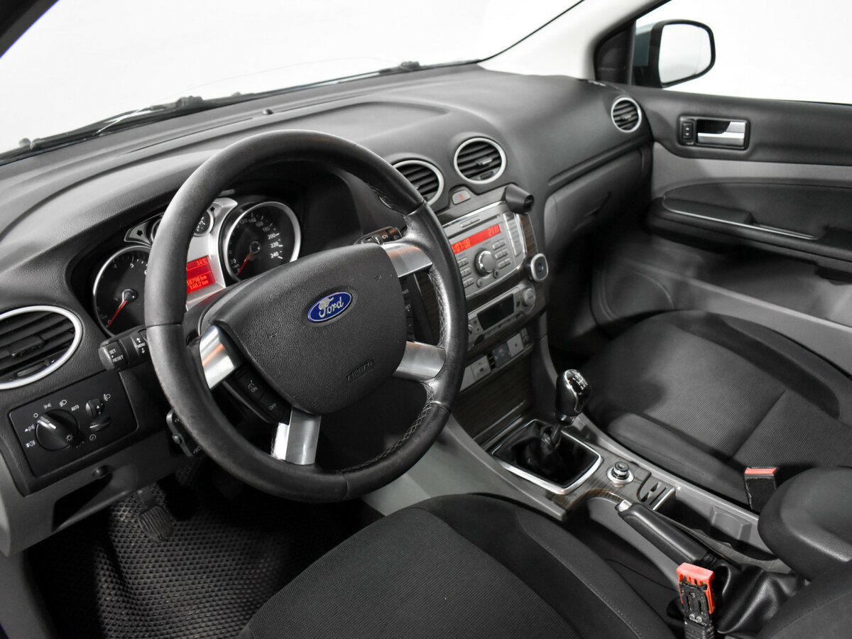 Купить Ford Focus с пробегом. Фото: #6