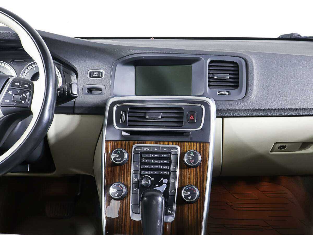 Купить Volvo S60 с пробегом. Фото: #11