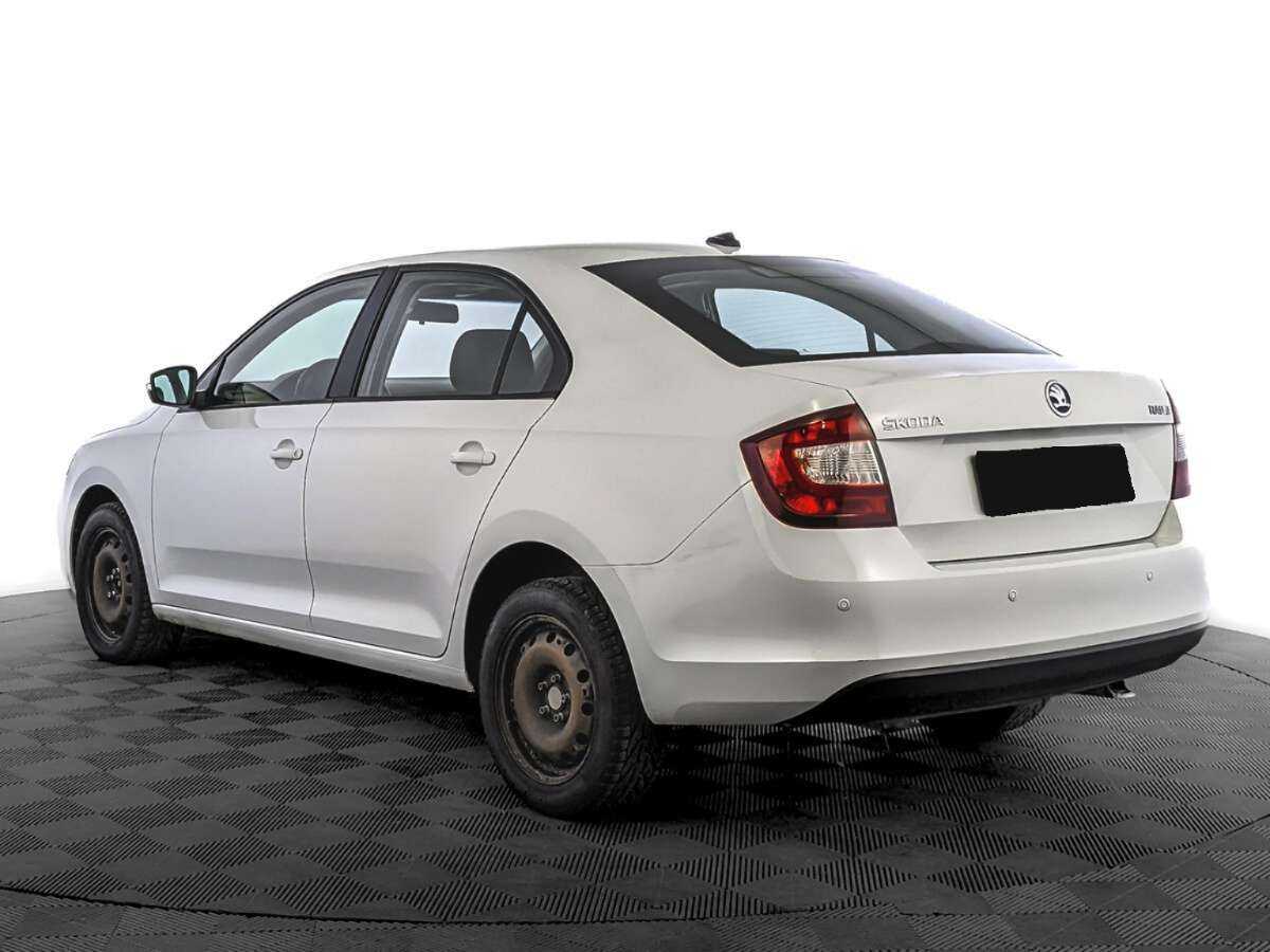 Купить Skoda Rapid с пробегом. Фото: #6