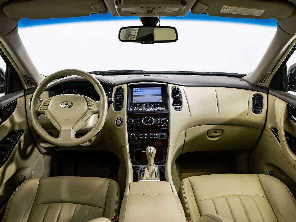 Купить Infiniti EX с пробегом. Фото: #10
