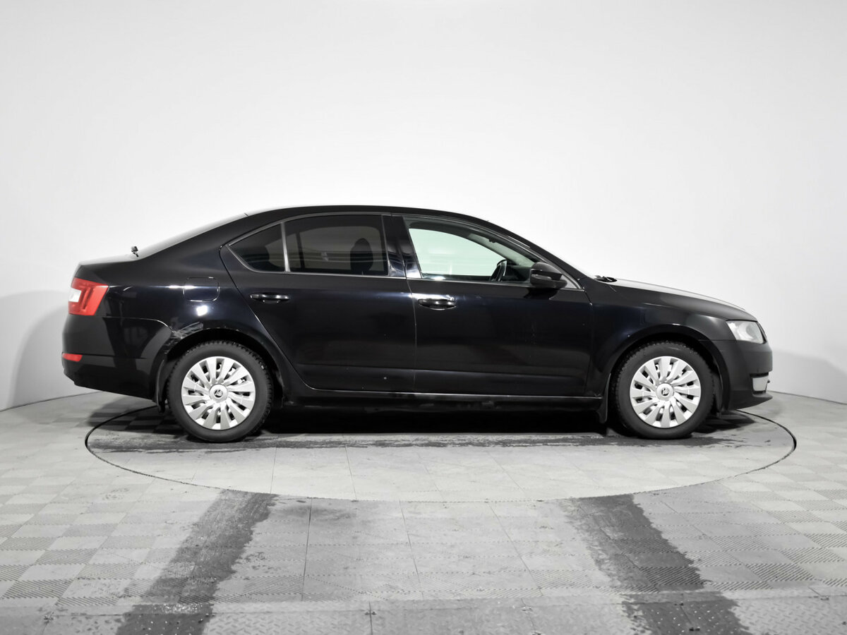 Купить Skoda Octavia с пробегом. Фото: #3
