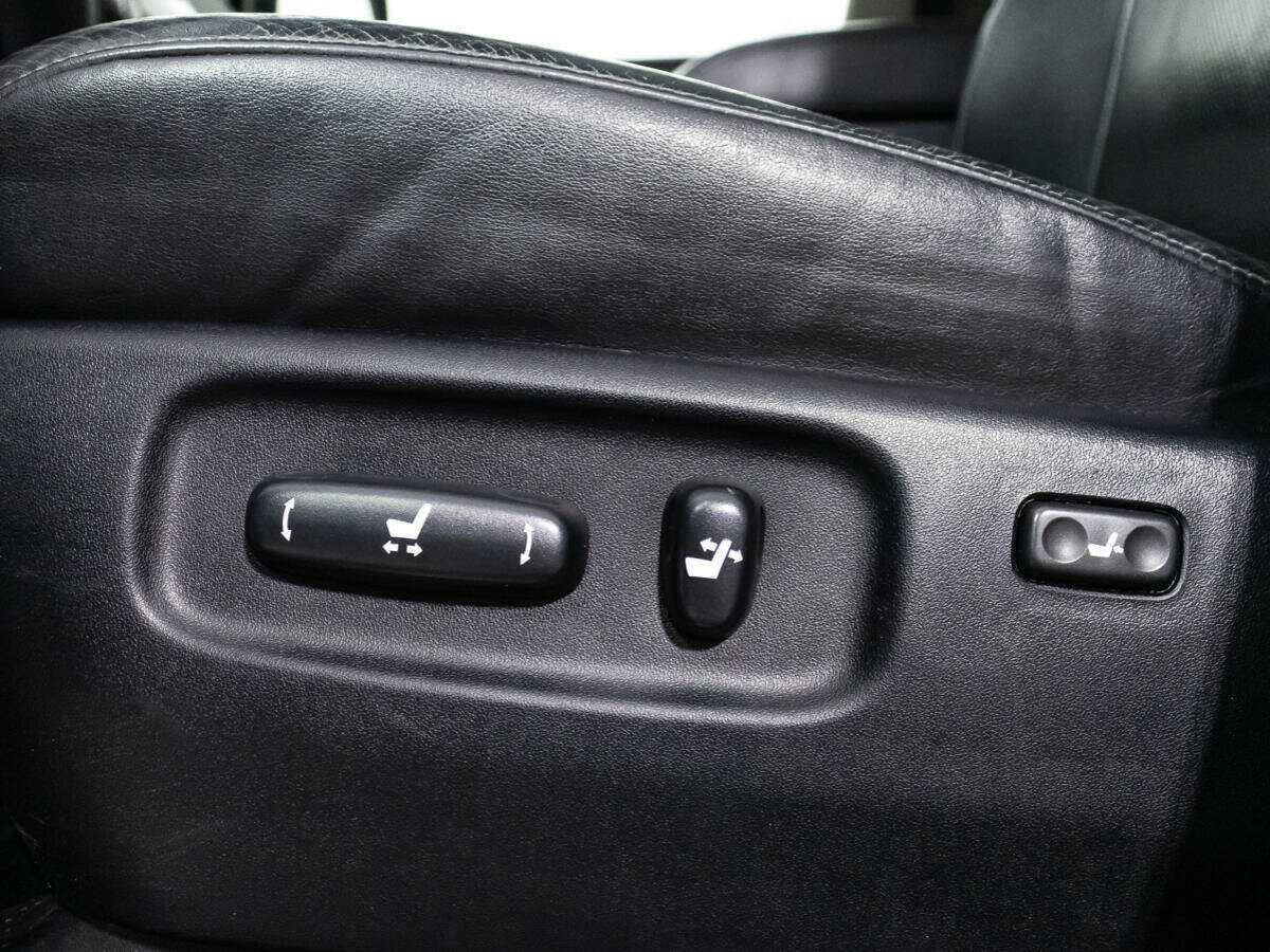 Купить Toyota Land Cruiser с пробегом. Фото: #23