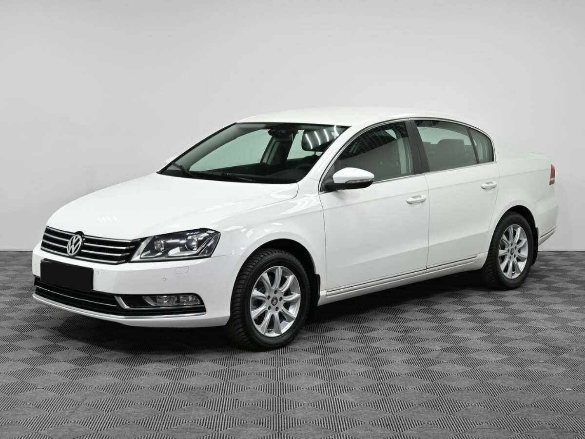 Купить Volkswagen Passat с пробегом. Посмотреть фото