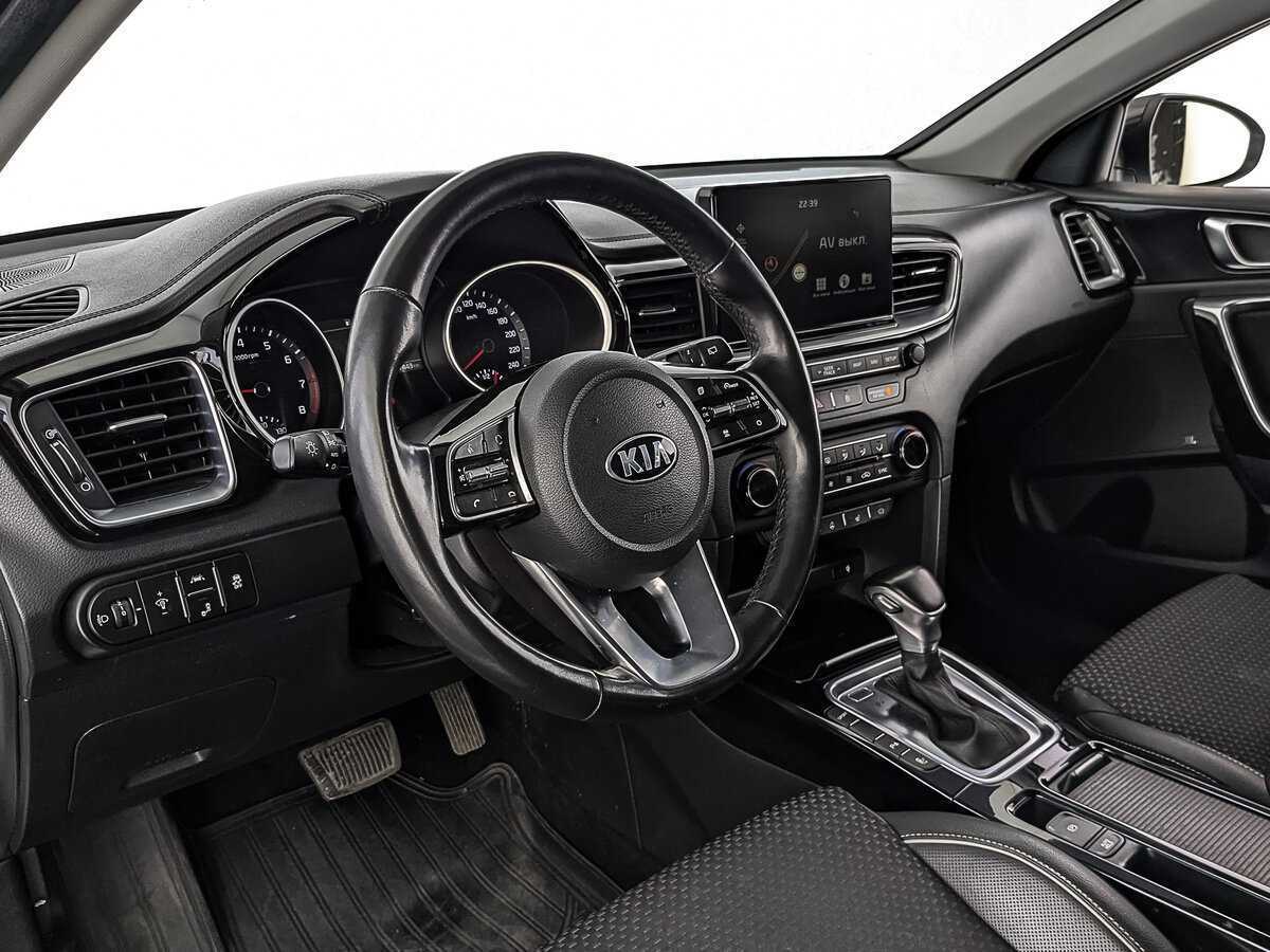 Купить Kia Ceed с пробегом. Фото: #14