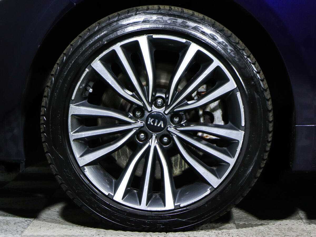 Купить Kia Stinger с пробегом. Фото: #18