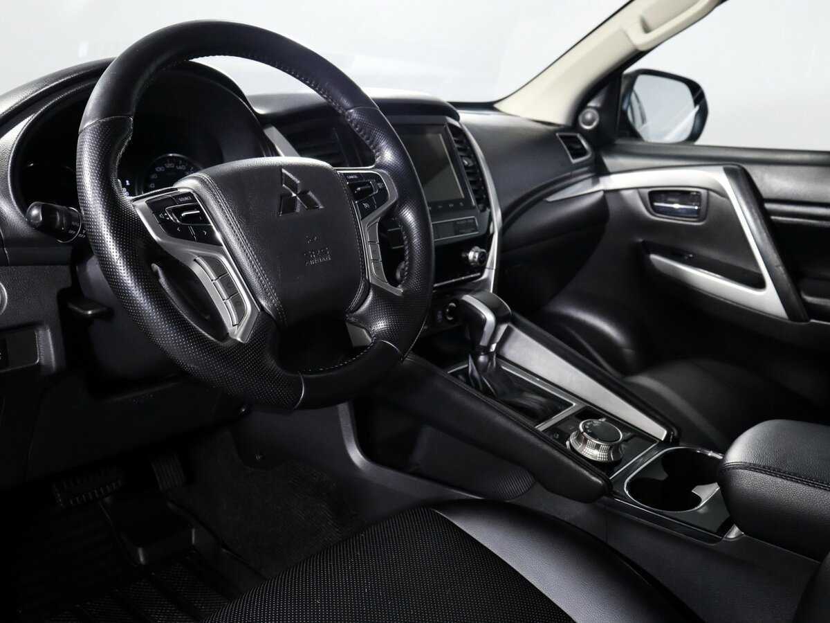 Купить Mitsubishi Pajero Sport с пробегом. Фото: #13