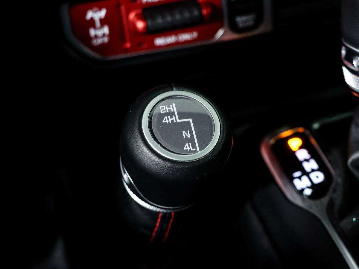 Купить Jeep Wrangler с пробегом. Фото: #16