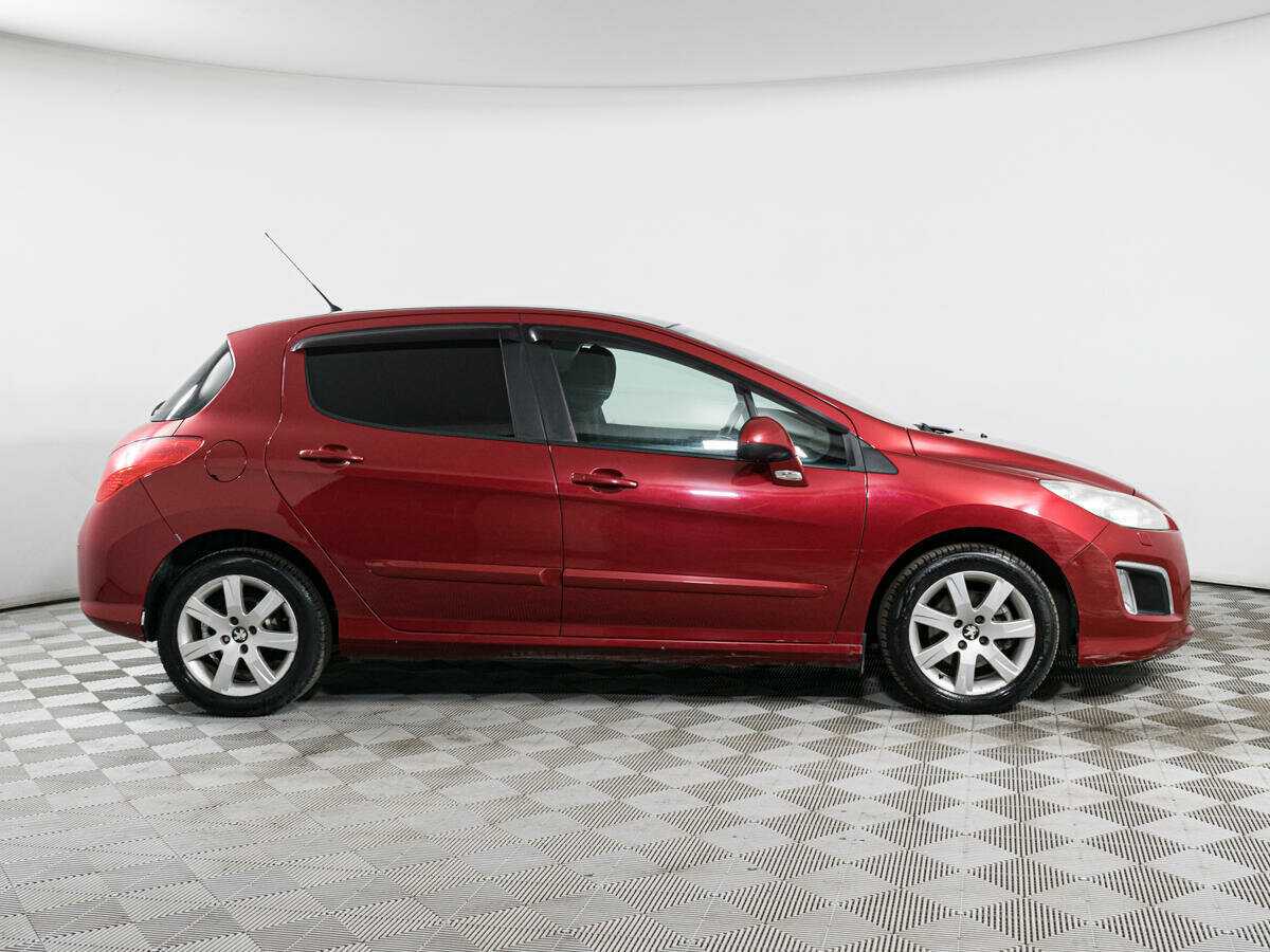Купить Peugeot 308 с пробегом. Фото: #3