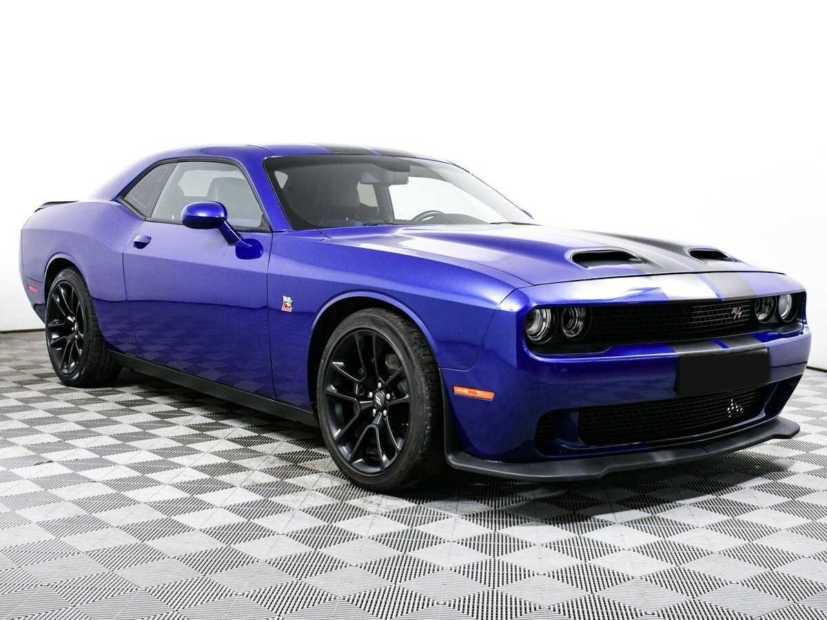 Купить Dodge Challenger с пробегом. Фото: #2