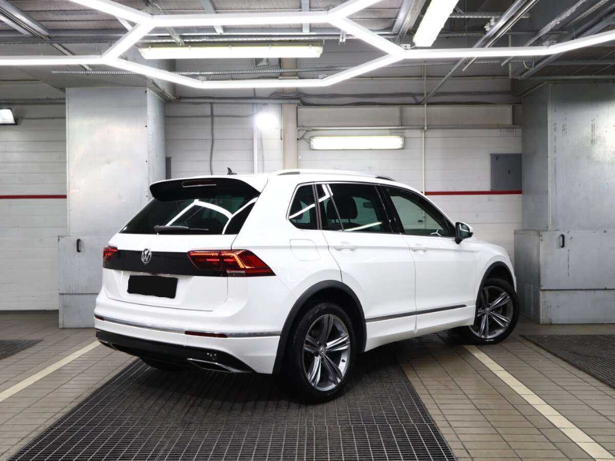 Купить Volkswagen Tiguan с пробегом. Фото: #1