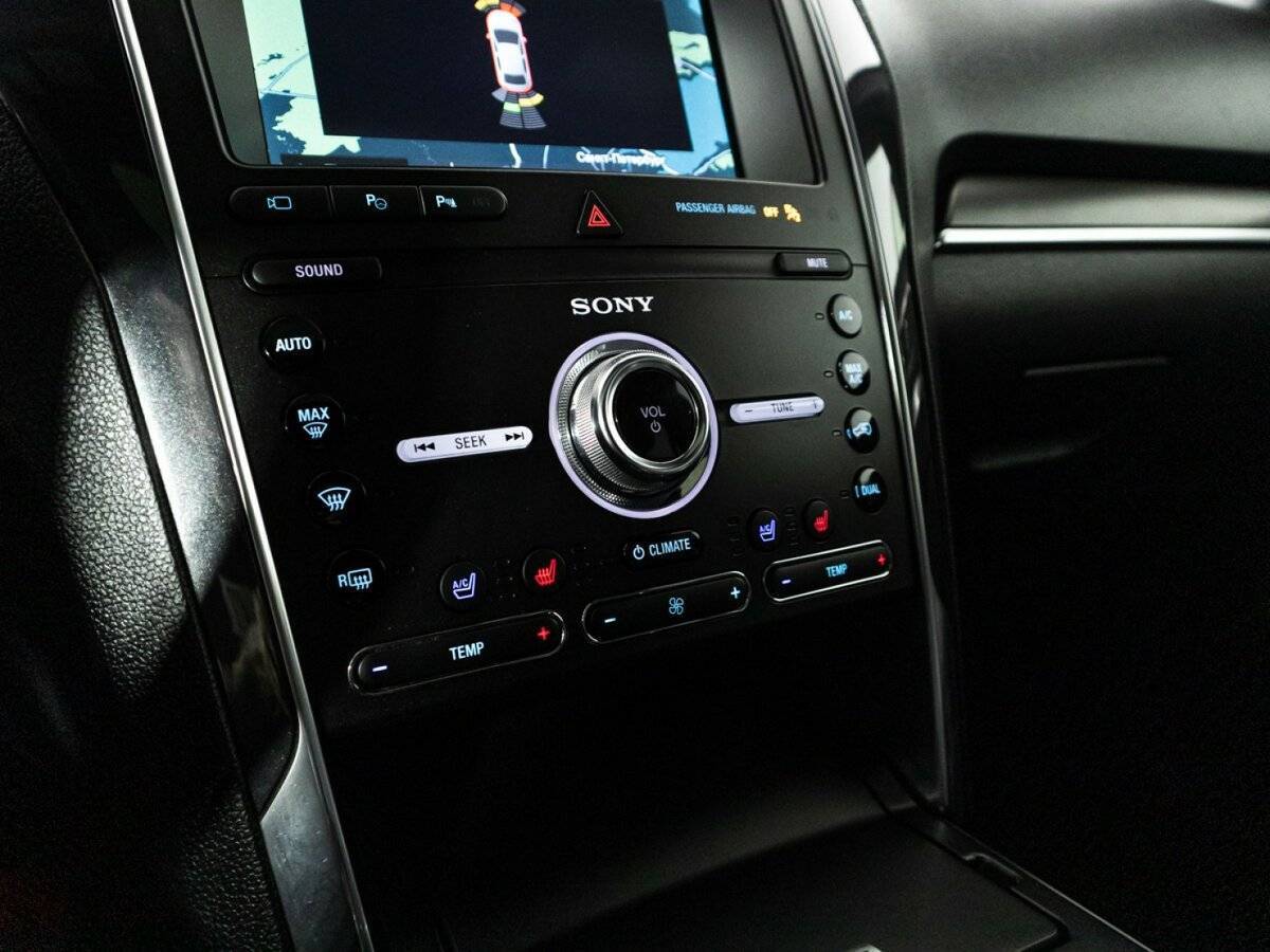 Купить Ford Explorer с пробегом. Фото: #19
