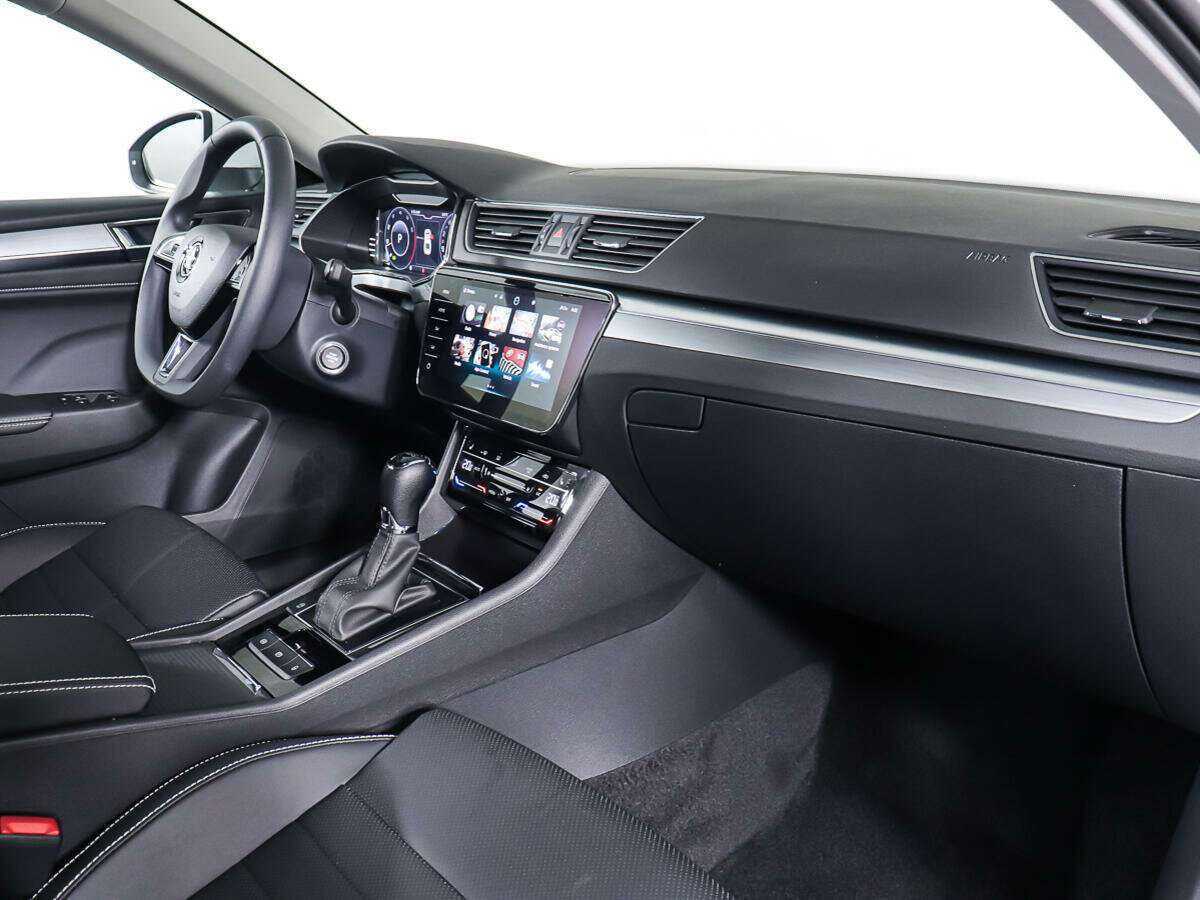 Купить Skoda Superb с пробегом. Фото: #6
