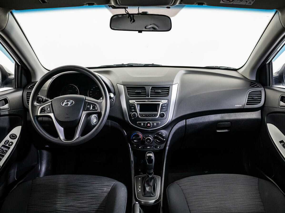 Купить Hyundai Solaris с пробегом. Фото: #12