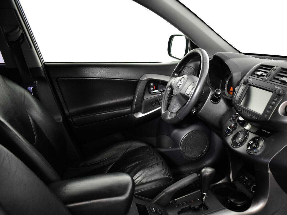Купить Toyota RAV4 с пробегом. Фото: #5