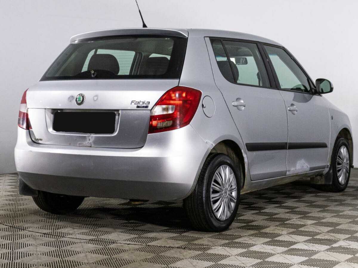 Купить Skoda Fabia с пробегом. Фото: #4