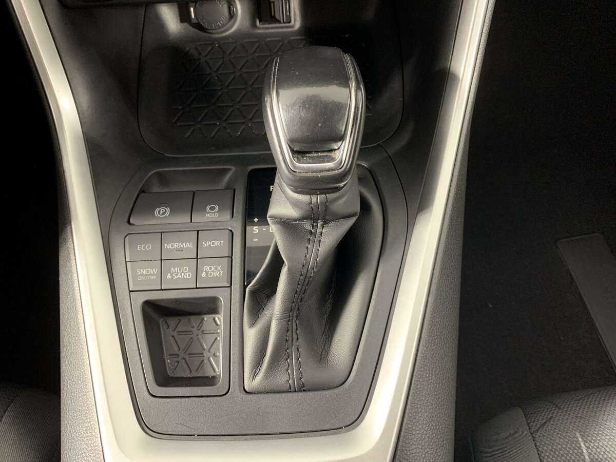 Купить Toyota RAV4 с пробегом. Фото: #20