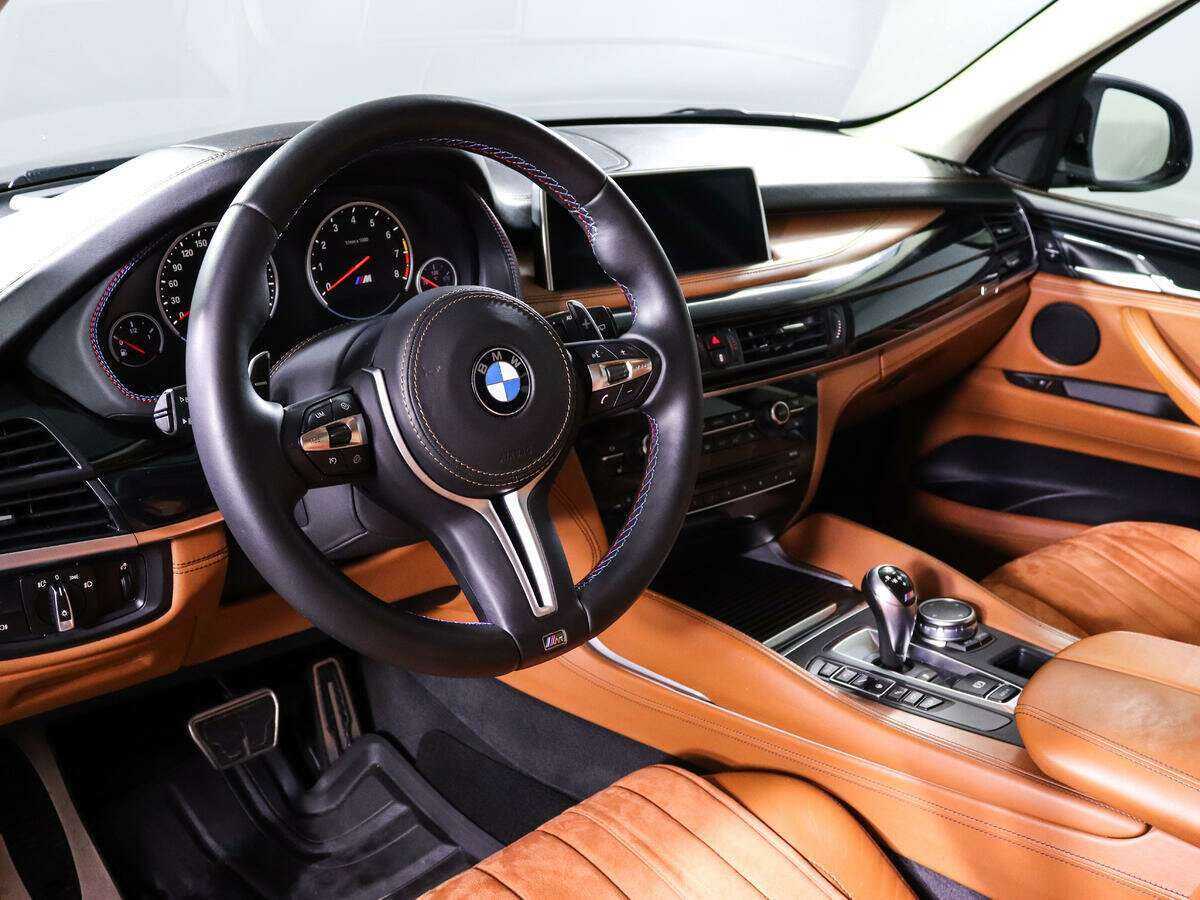 Купить BMW X5 M с пробегом. Фото: #12