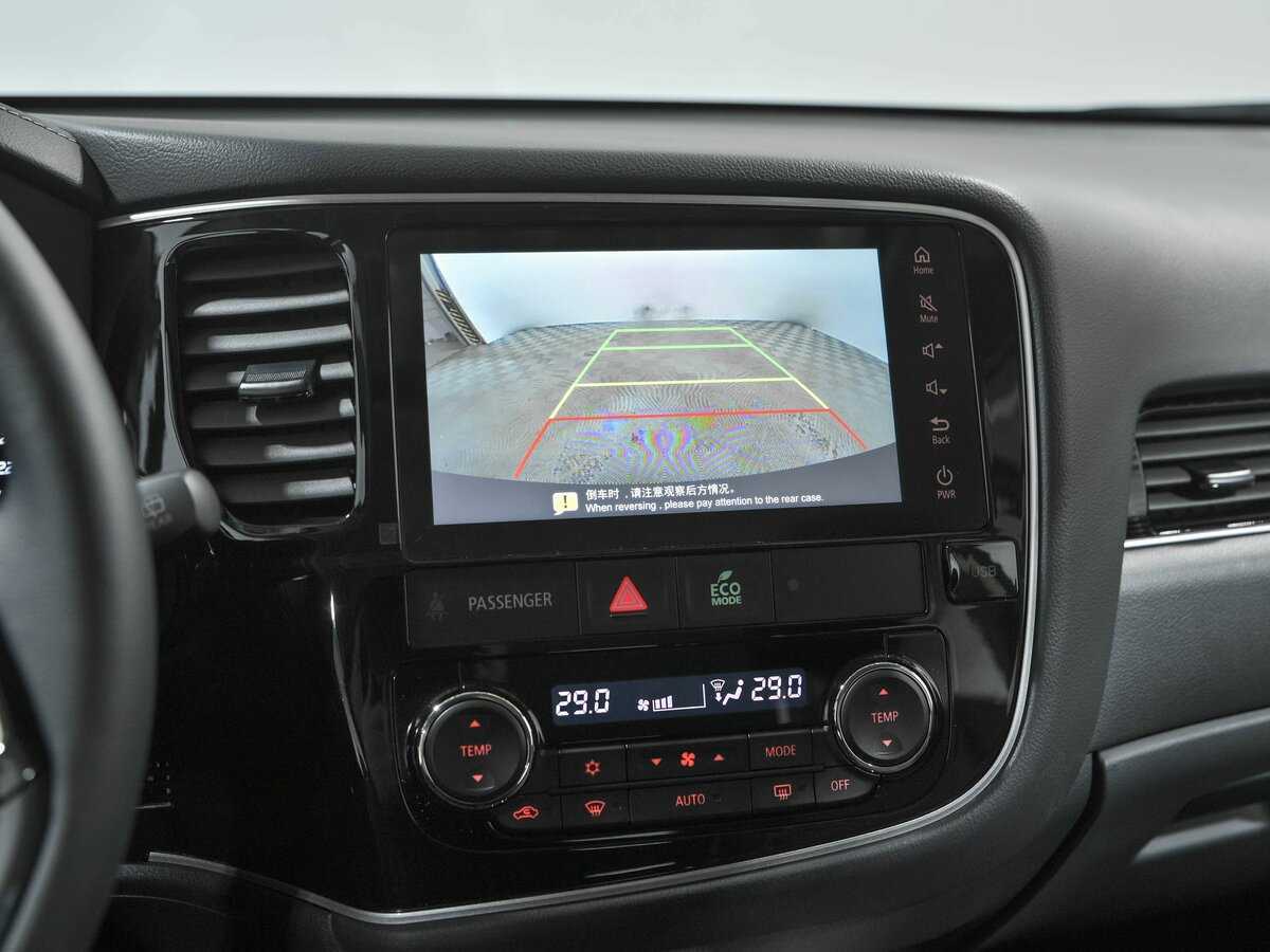 Купить Mitsubishi Outlander с пробегом. Фото: #11