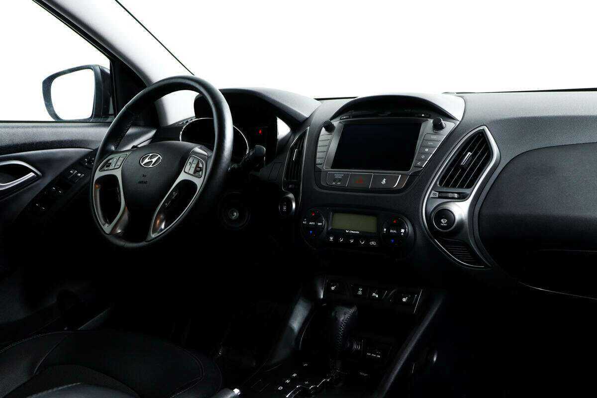 Купить Hyundai ix35 с пробегом. Фото: #8