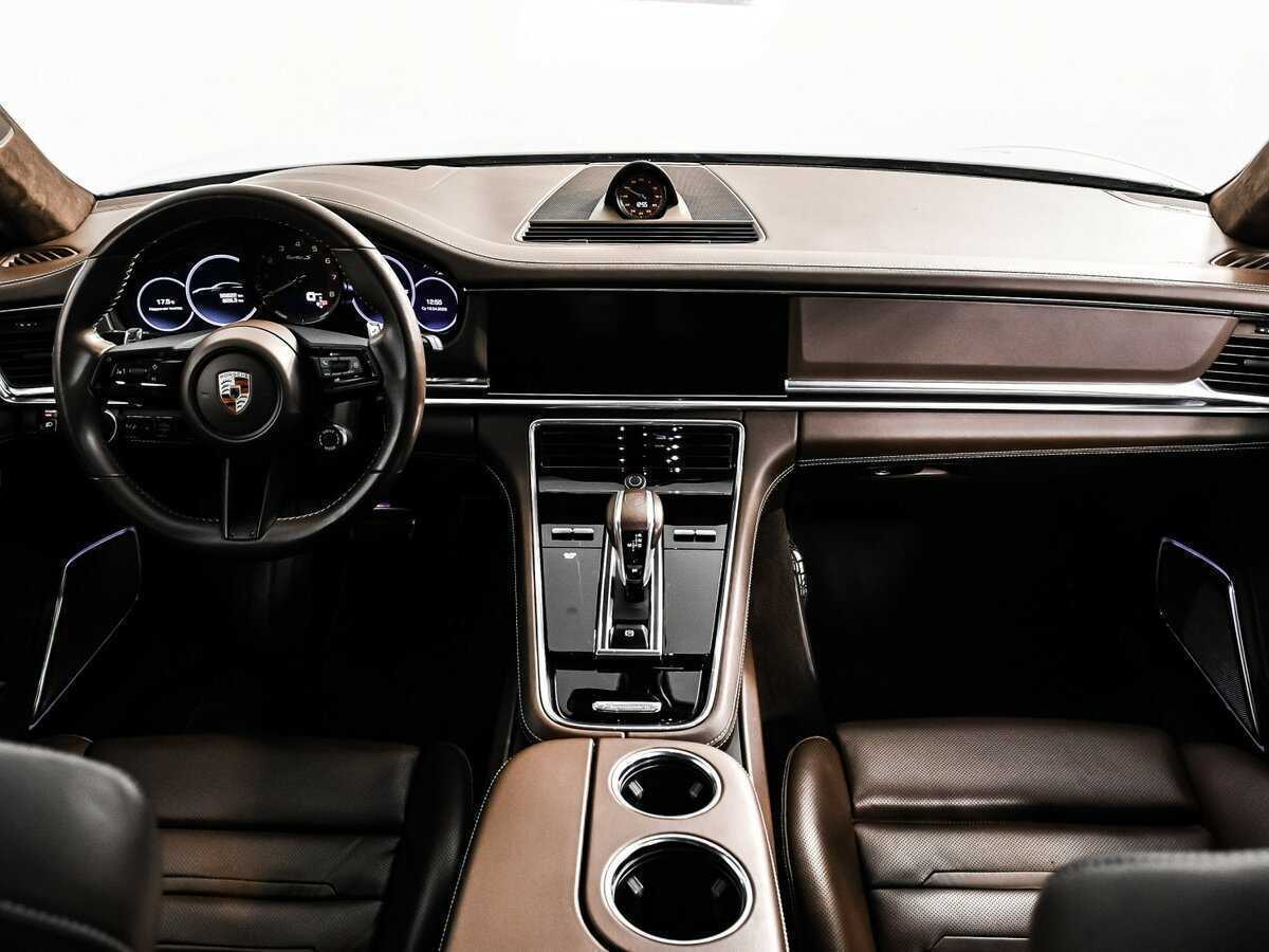 Купить Porsche Panamera с пробегом. Фото: #10