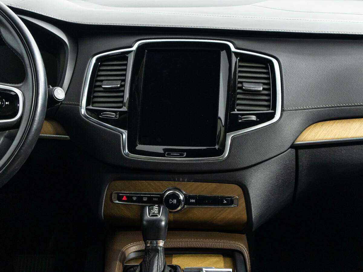 Купить Volvo XC90 с пробегом. Фото: #12