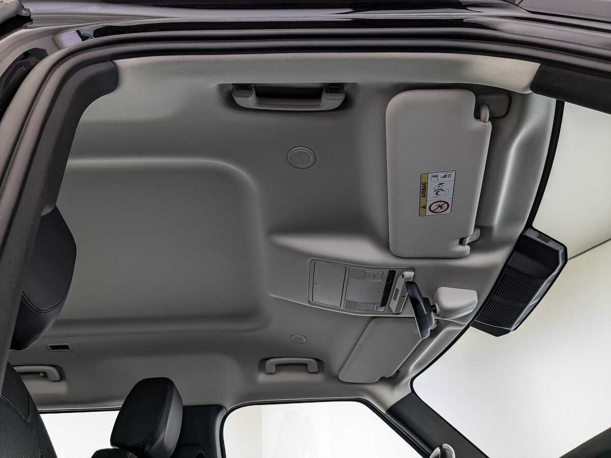 Купить Land Rover Defender с пробегом. Фото: #21