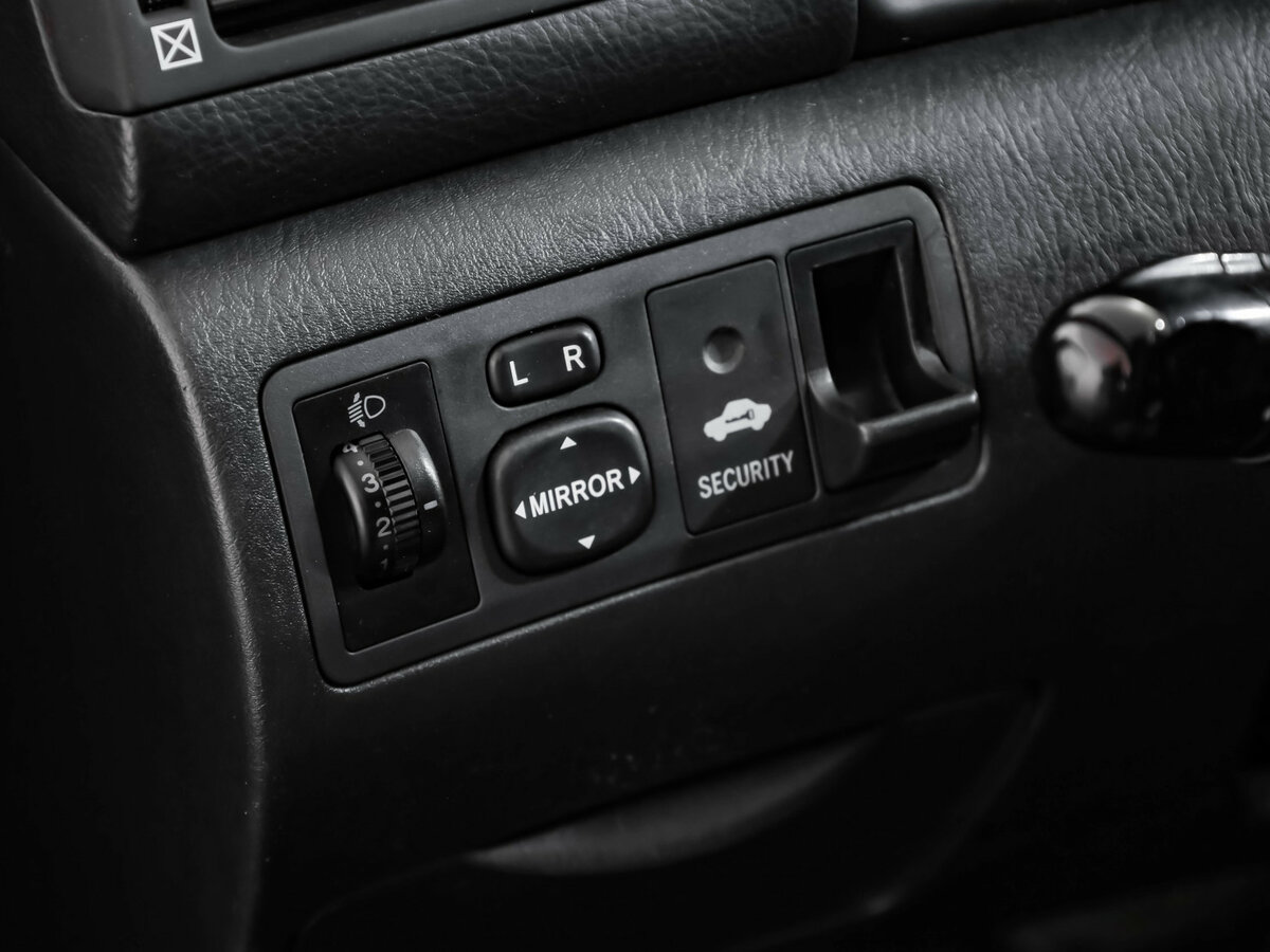 Купить Toyota Corolla с пробегом. Фото: #15