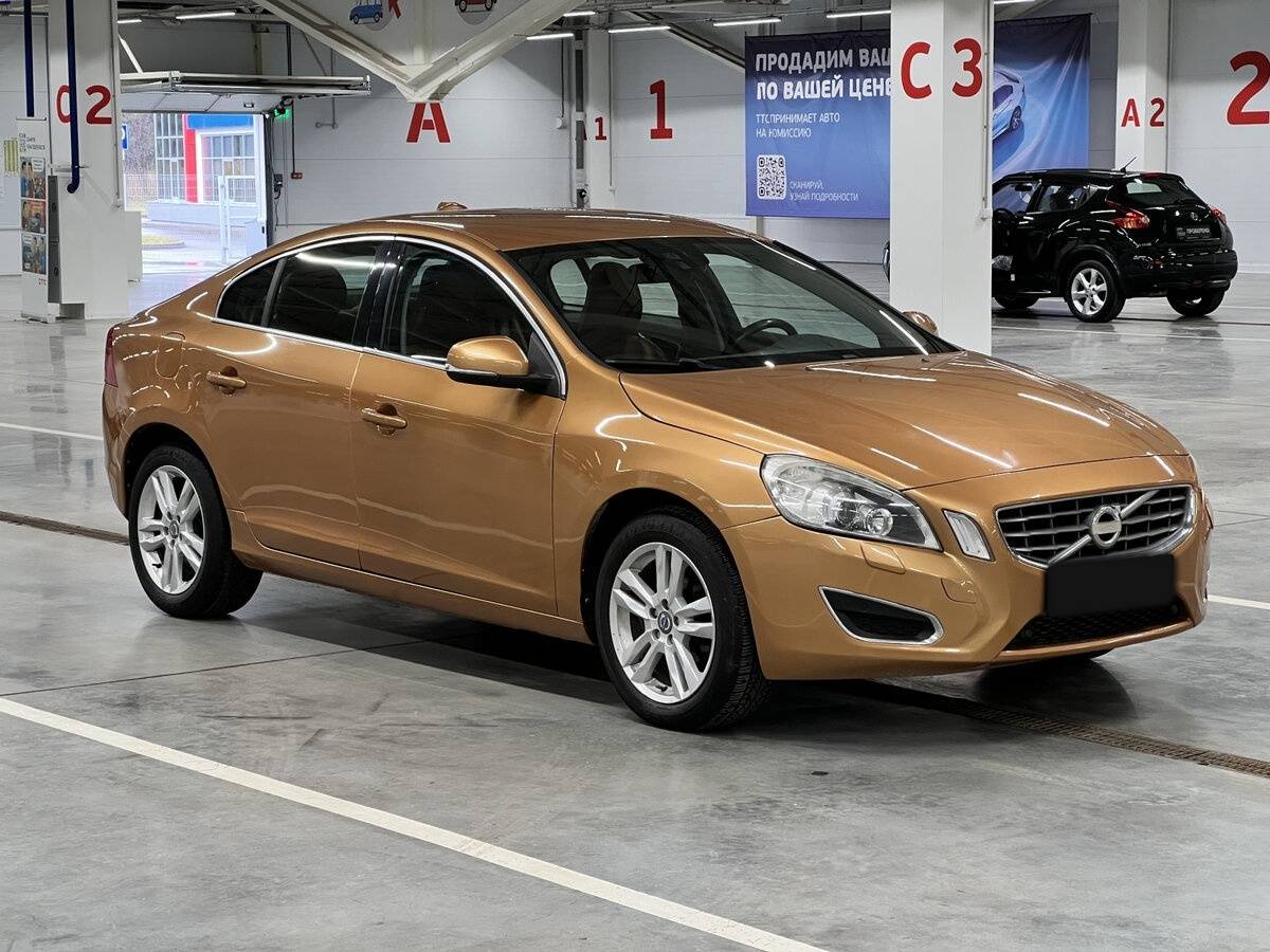 Купить Volvo S60 с пробегом. Фото: #2
