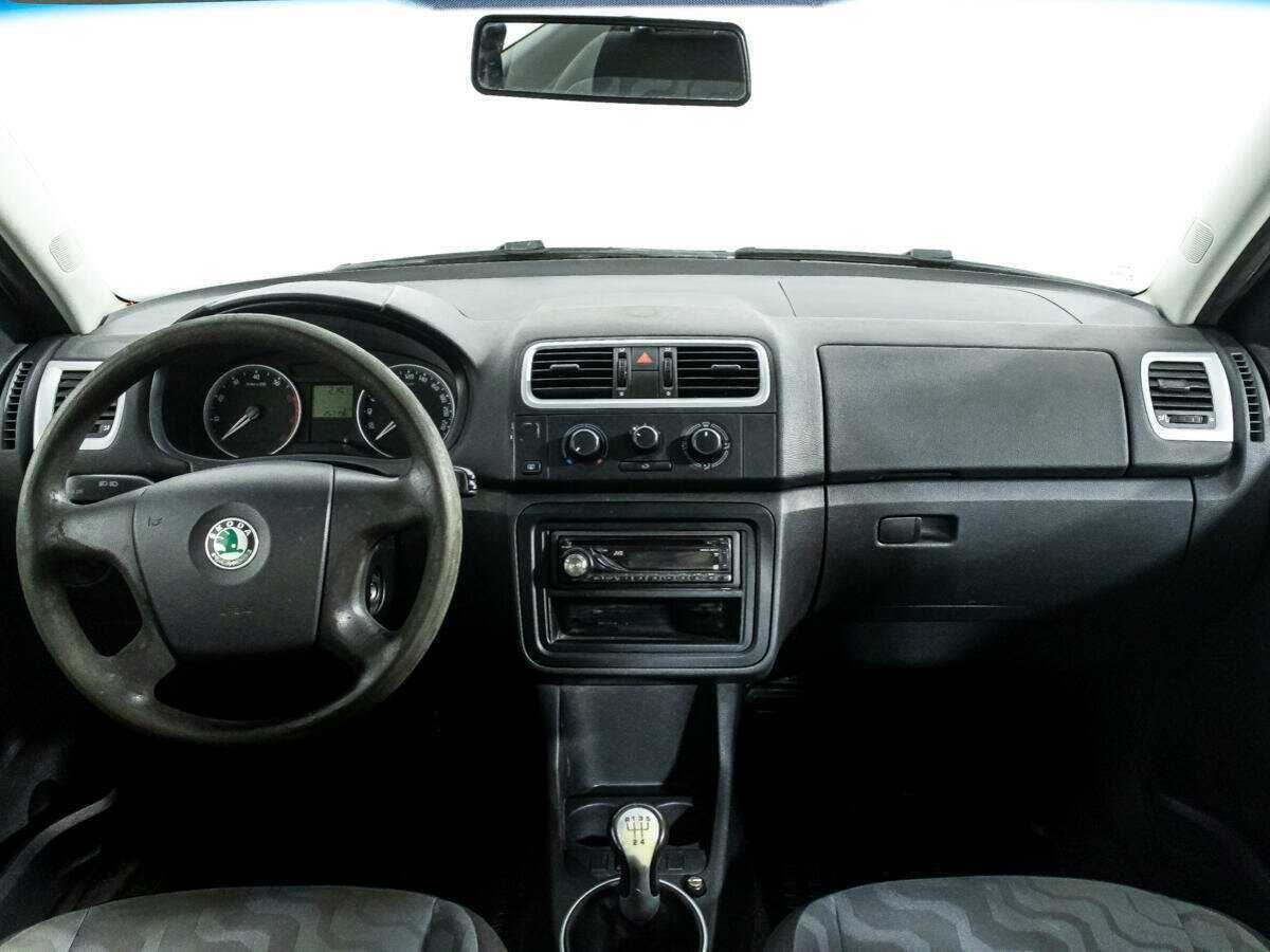 Купить Skoda Fabia с пробегом. Фото: #8