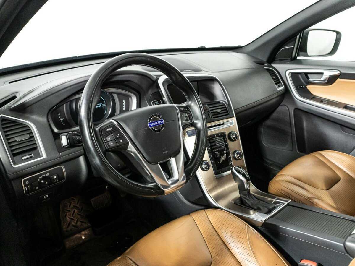 Купить Volvo XC60 с пробегом. Фото: #10