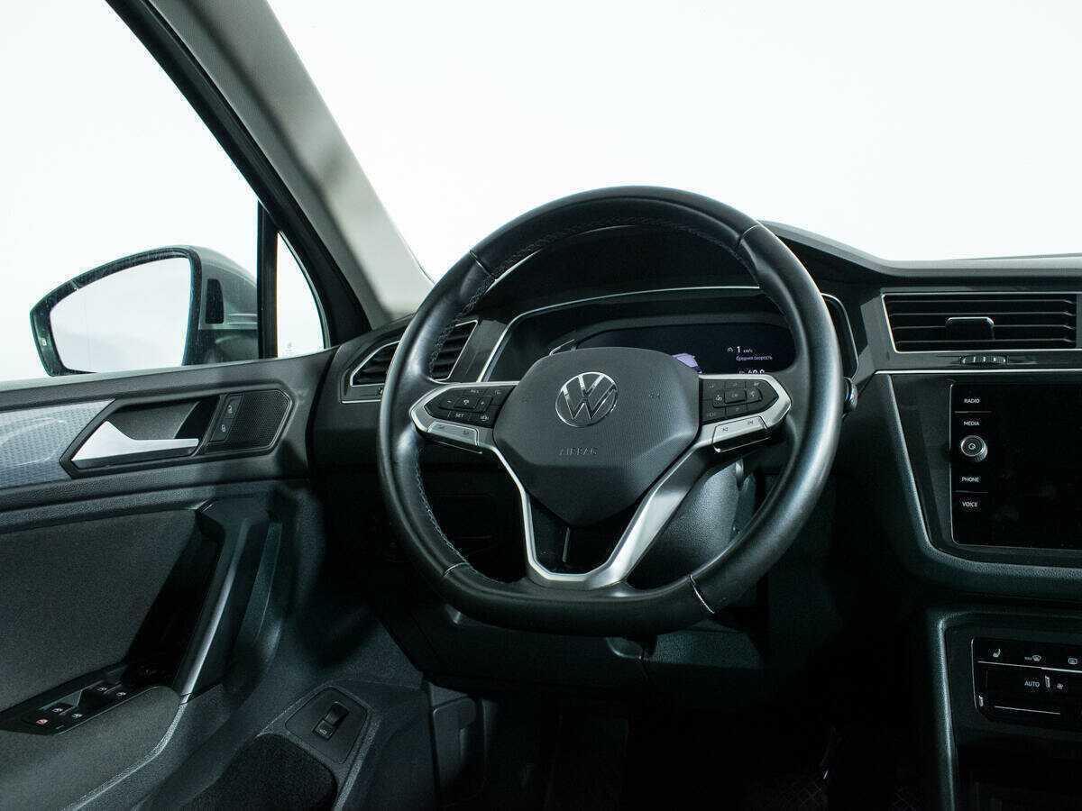 Купить Volkswagen Tiguan с пробегом. Фото: #12