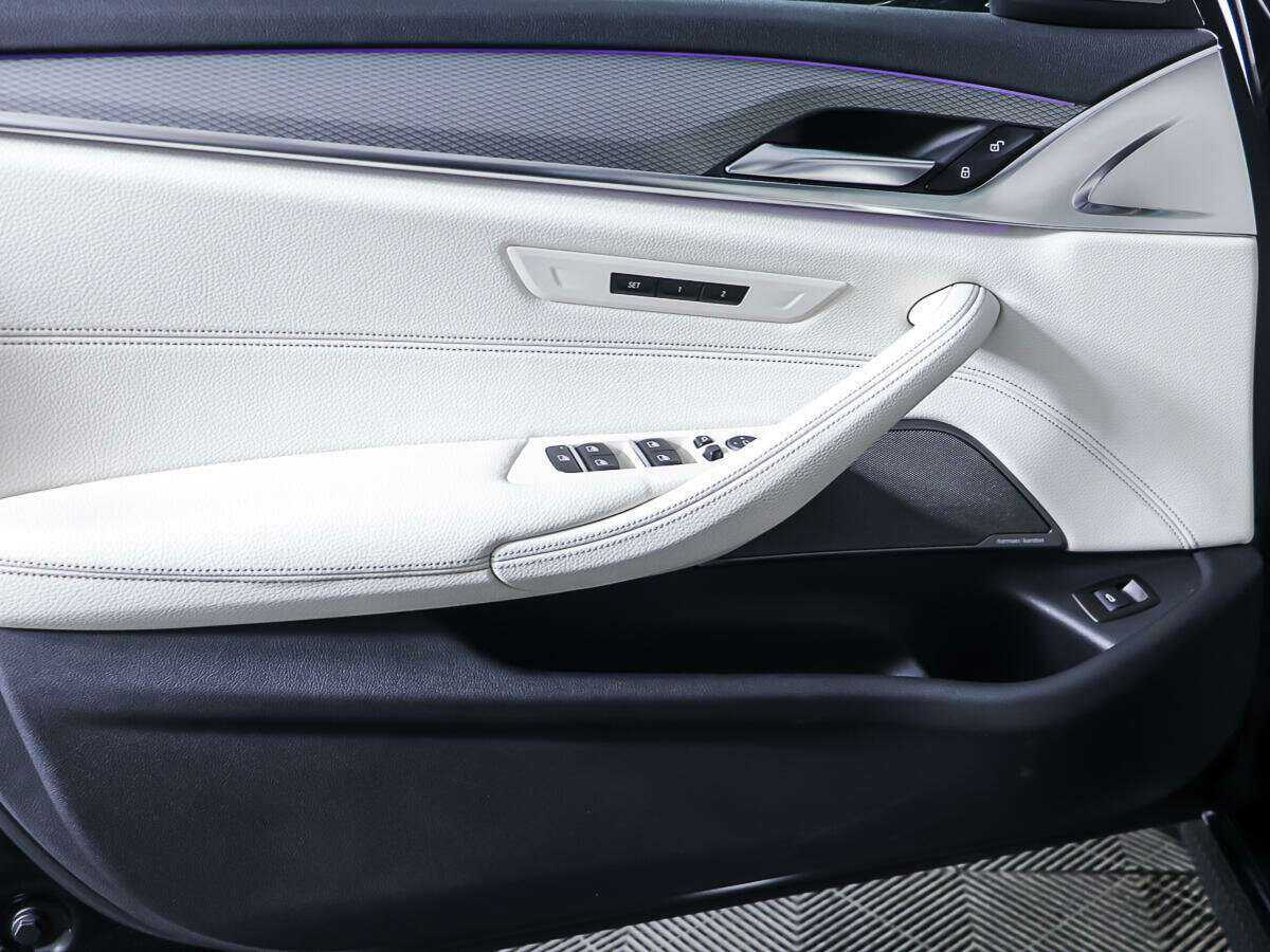 Купить BMW 5 серии с пробегом. Фото: #16